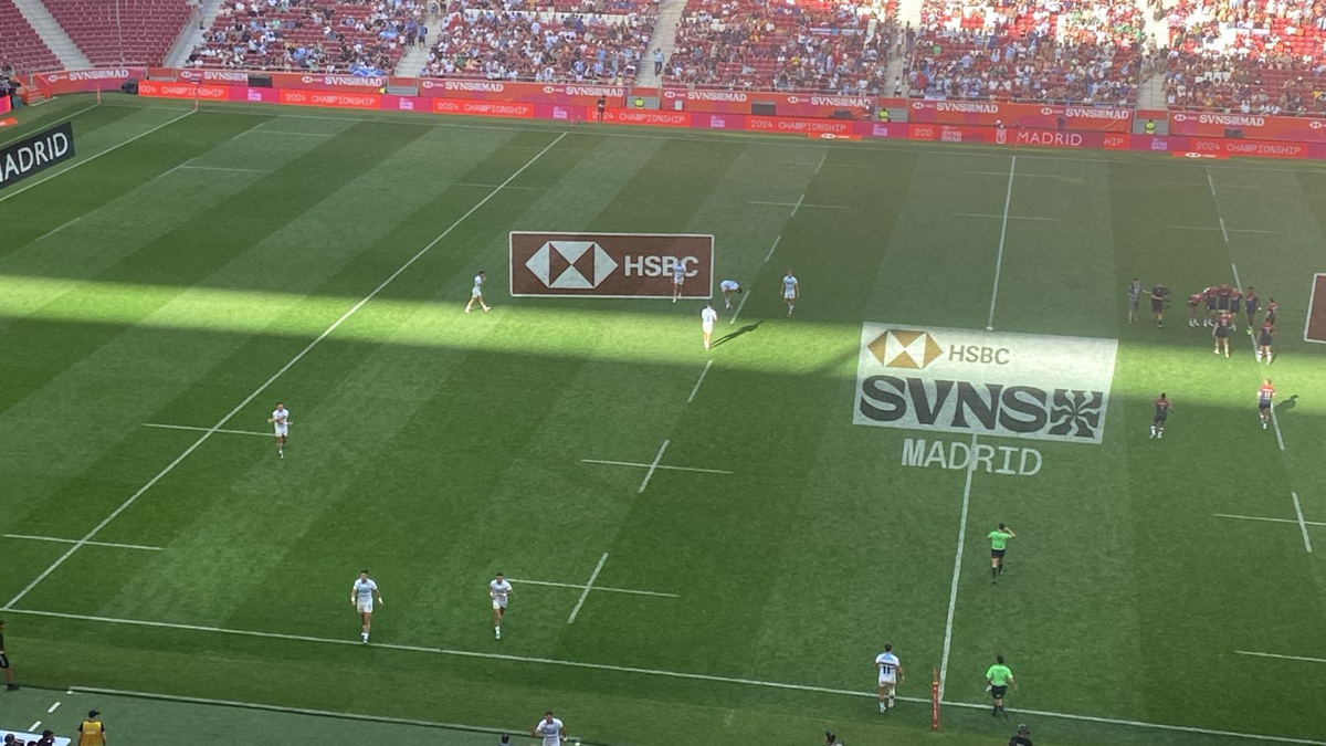 Los Pumas 7s volvieron al Circuito Mundial de Seven en la Gran Final de Madrid, que se desarrollará hasta el 2 de junio. Los Pumas 7s volvieron al Circuito Mundial de Seven en la Gran Final de Madrid, que se desarrollará hasta el 2 de junio.