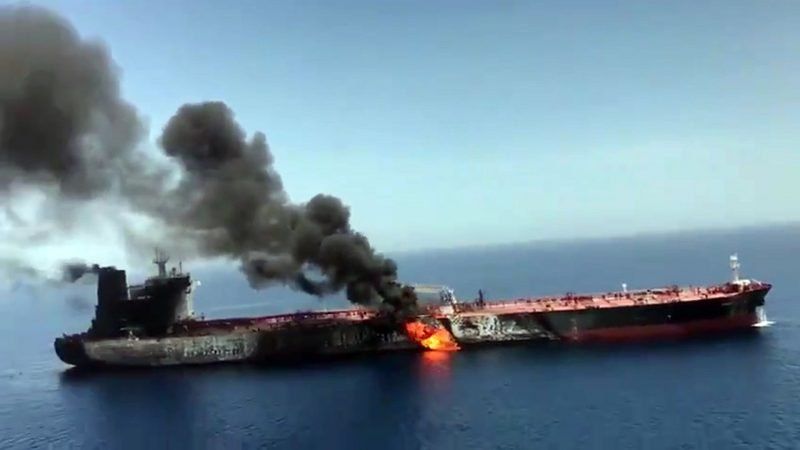 Dos barcos petroleros fueron impactados en un ataque en el Golfo de Omán