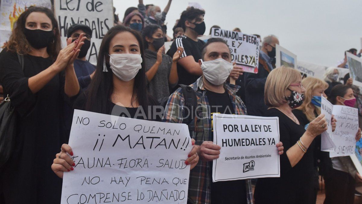 Los grupos ambientalistas&nbsp;han&nbsp; realizado manifestaciones en Rosario y Santa Fe (foto de archivo).