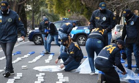 Santa Fe es la primera provincia que tiene una ley de inteligencia y análisis para la prevención del delito. Santa Fe es la primera provincia que tiene una ley de inteligencia y análisis para la prevención del delito.