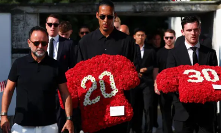 un futbolista importante de liverpool no fue al funeral de diogo jota y los hinchas estallaron en redes un futbolista importante de liverpool no fue al funeral de diogo jota y los hinchas estallaron en redes