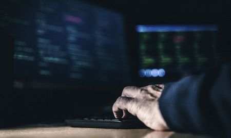 Un hombre de 34 años quedó en prisión preventiva por producir material de abuso infantil y vulnerar la integridad sexual de una nena de cinco años. Un hombre de 34 años quedó en prisión preventiva por producir material de abuso infantil y vulnerar la integridad sexual de una nena de cinco años.