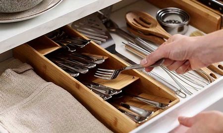 El orden en la cocina no es solo estético: también mejora la practicidad y el uso del espacio. El orden en la cocina no es solo estético: también mejora la practicidad y el uso del espacio.