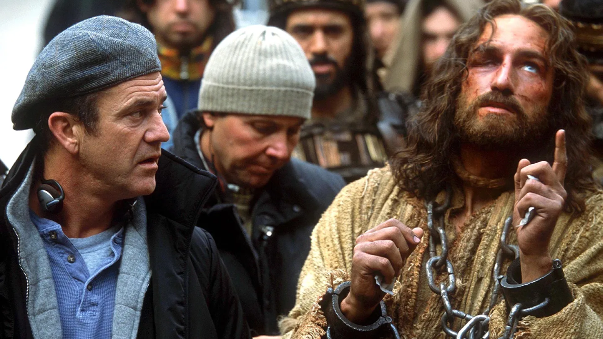 Jim Caviezel, en su aclamada interpretación de Jesucristo, enfrentó desafíos en el rodaje como lesiones, un golpe de rayo y una dislocación de hombro.