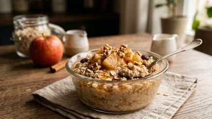 La receta de postre de avena, manzana y canela: se prepara sin horno y en solo 15 minutos