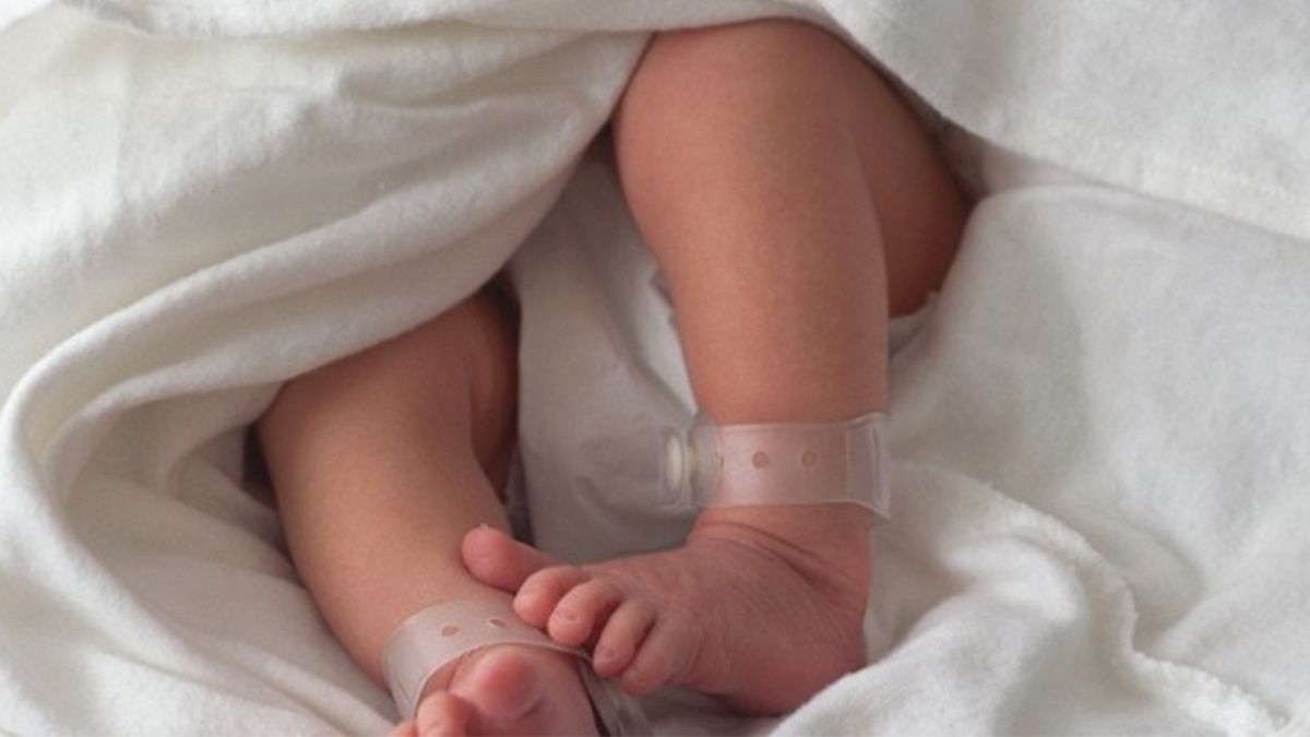 Murió una bebé de 10 meses tras ser violada por su padre