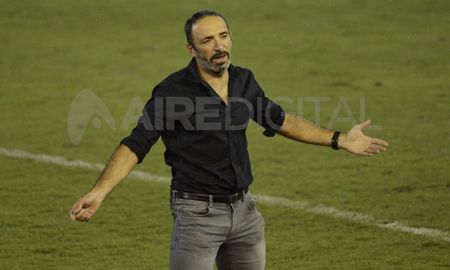 Juan Manuel Azconzábal habló luego del empate sin goles entre Unión y Huracán por el Torneo de la Liga Profesional. Juan Manuel Azconzábal habló luego del empate sin goles entre Unión y Huracán por el Torneo de la Liga Profesional.