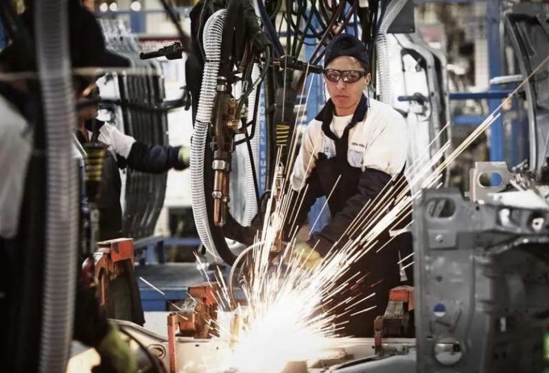 La actividad industrial en caída: presente y futuro de seis rubros claves