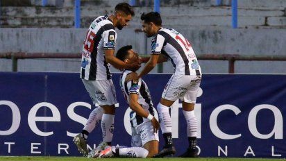 Copa de la Liga Profesional: Central Córdoba volvió a hacerse fuerte como visitante y derrotó a Aldosivi en Mar del Plata