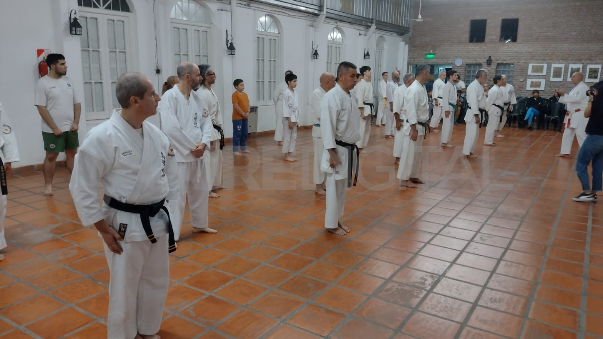 Para todas las edades: en el Dojo Puebla que funciona en las instalaciones del Centro Piamontés, los alumnos tienen entre 12 y 75 años. Para todas las edades: en el Dojo Puebla que funciona en las instalaciones del Centro Piamontés, los alumnos tienen entre 12 y 75 años.