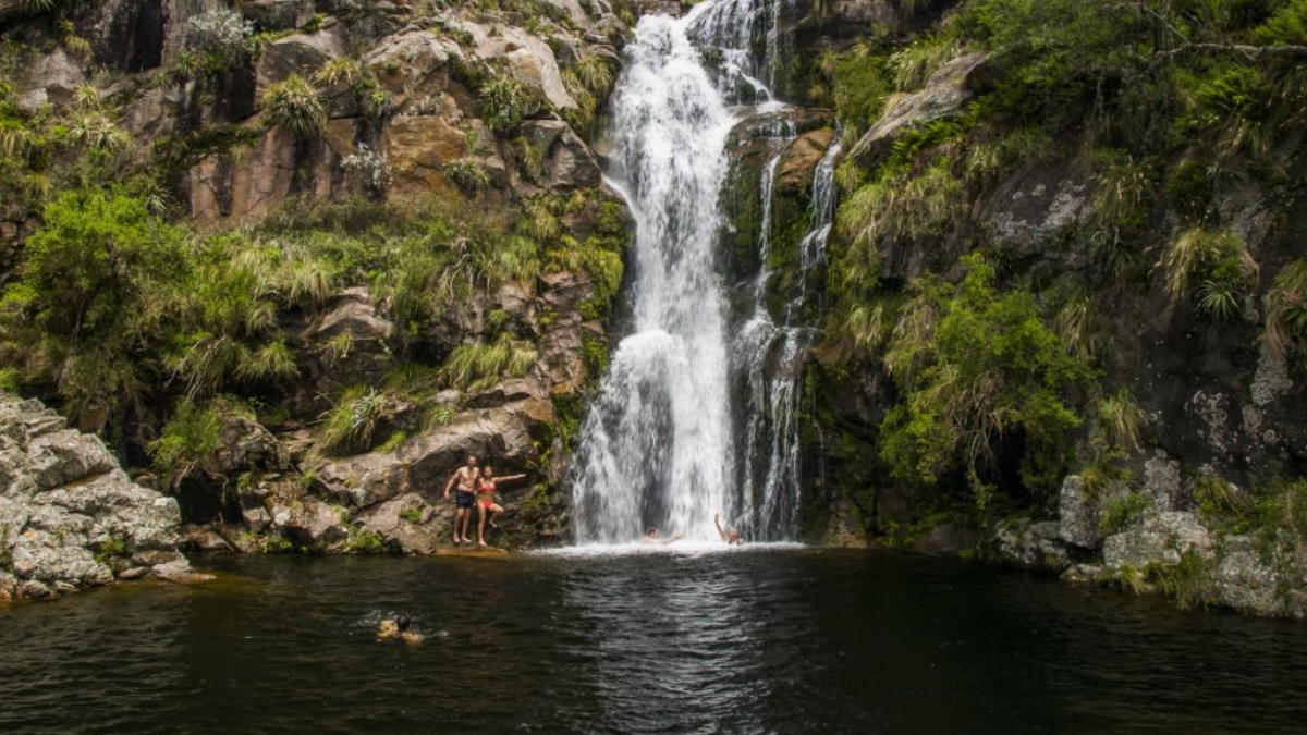 Las Cascadas del Maitén, un maravilloso paisaje natural escondido en Córdoba. Las Cascadas del Maitén, un maravilloso paisaje natural escondido en Córdoba.